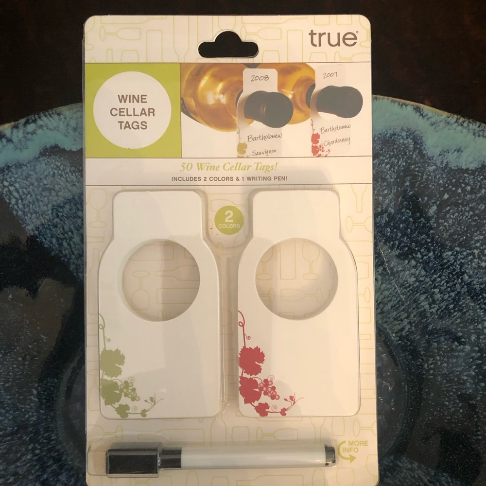 🆕! Set of 5️⃣0️⃣ True Wine Bottle Tags with Pen 🖊️